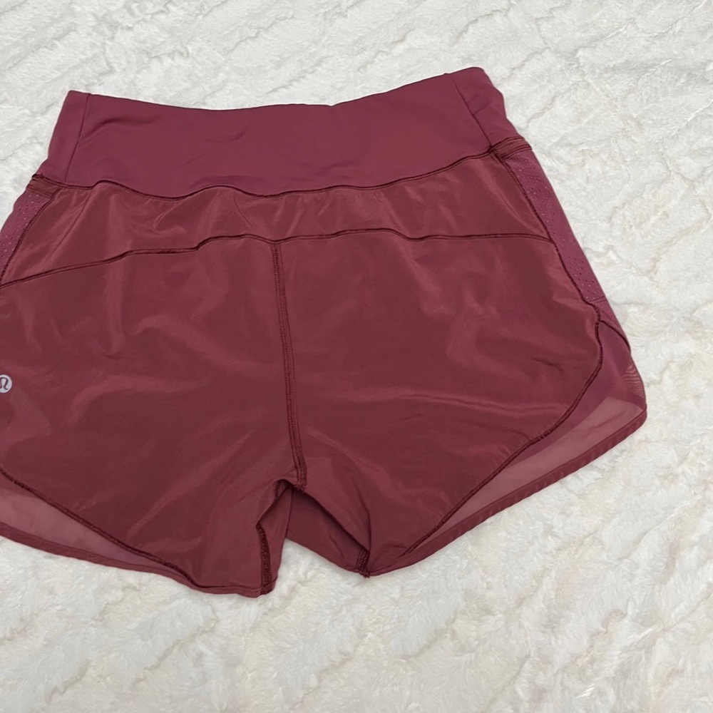 Lululemon Over & Above Shorts 6 #6-05 - Picture 9 of 14